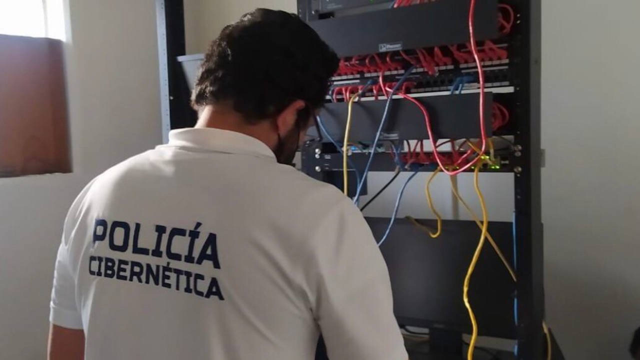 Policía Cibernética descubre minería de criptomonedas en un Conalep