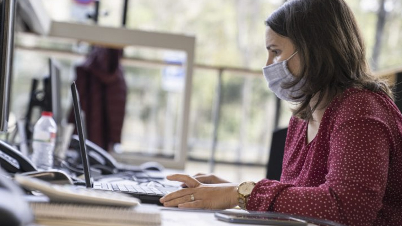 Brecha laboral de género: sólo 39% de mujeres ocupan un puesto directivo, INEGI