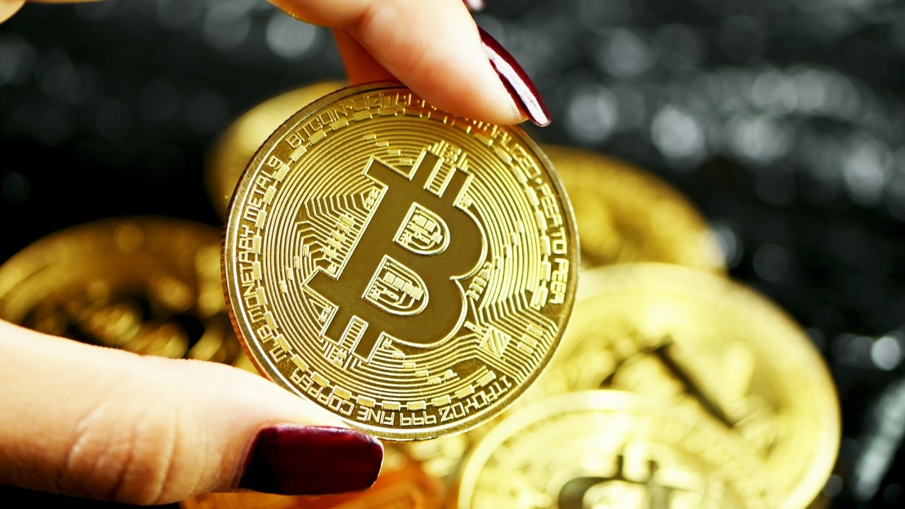 ¿En que consisten las transacciones ilegales con criptomonedas?