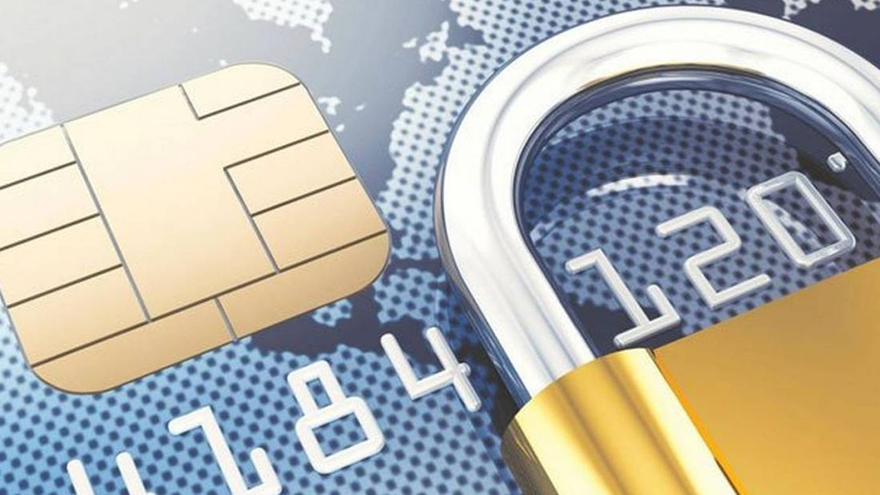 ¿El SAT puede embargar mi pensión por adeudos fiscales?