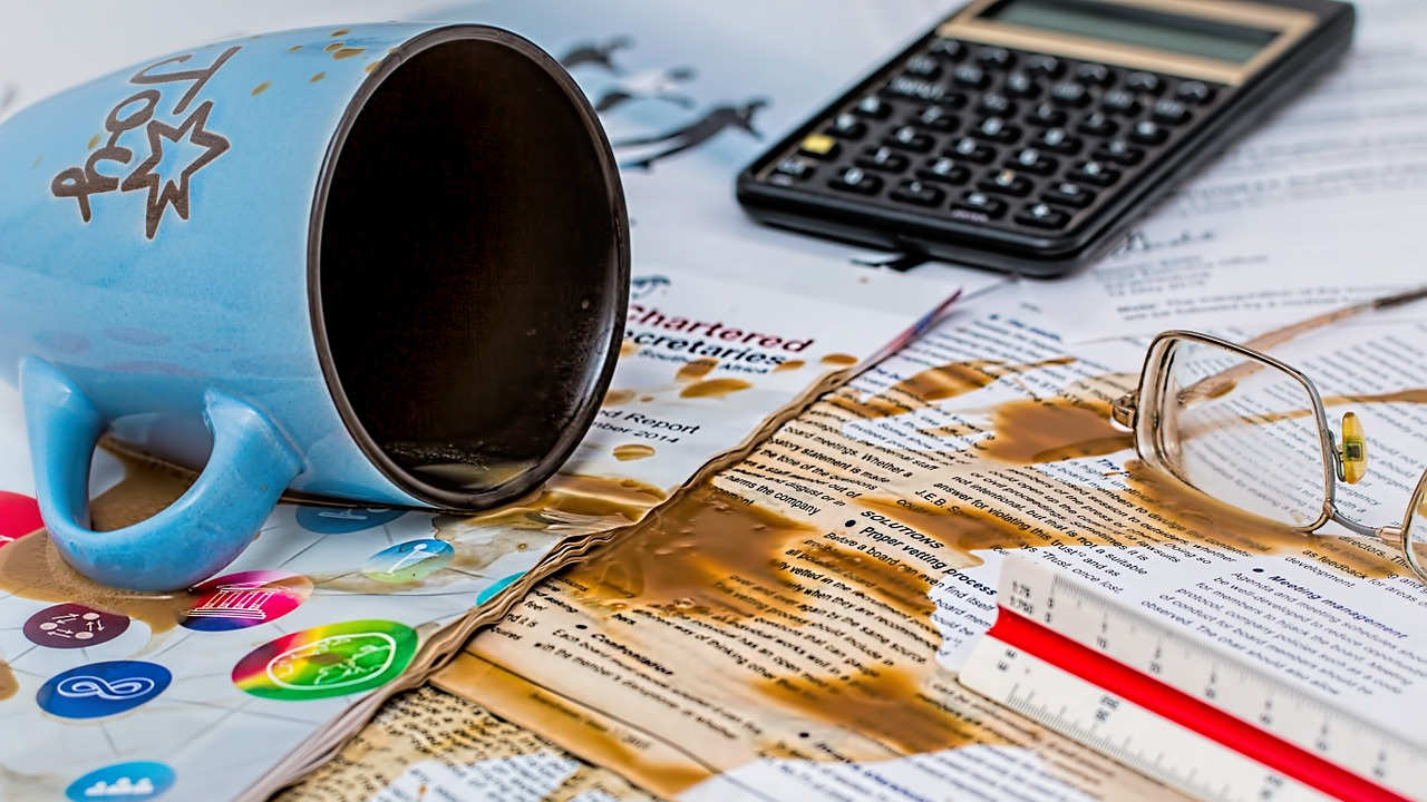 4 formas en que intentas ahorrar y terminas gastando más