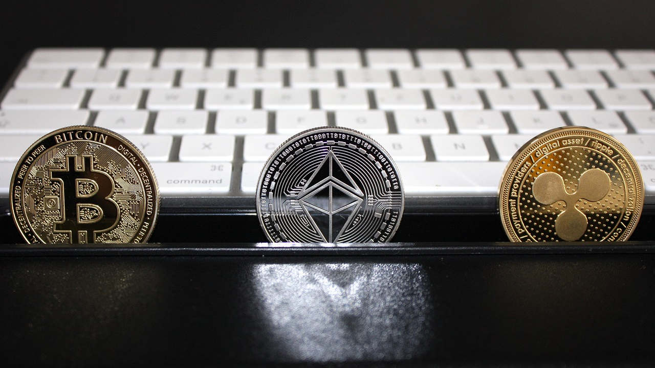 Bitcoin cae del nivel de los 47 mil dólares hoy martes 05 de abril