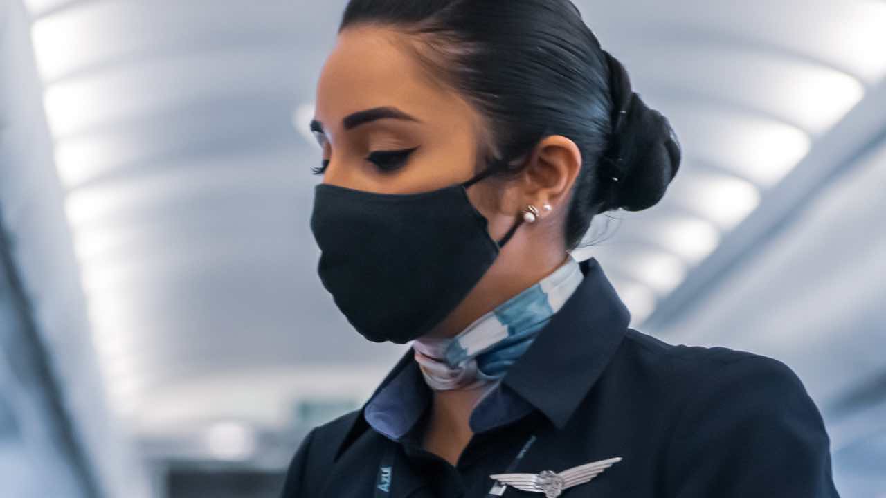 ¿Cuánto dinero gana un sobrecargo en México?