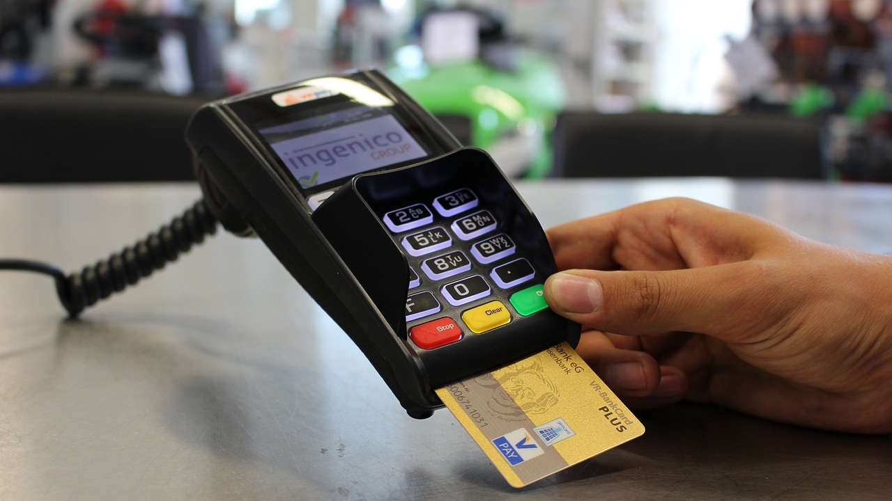 Evita que clonen tu tarjeta de crédito con estos consejos.