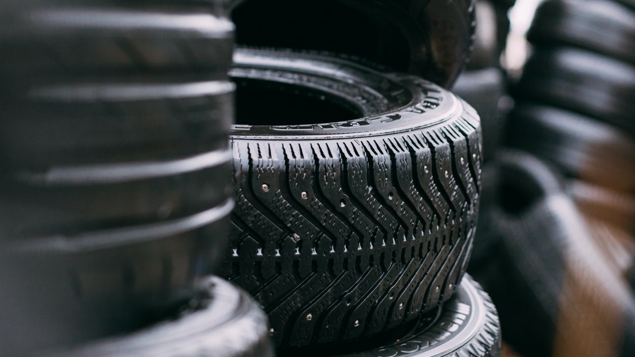 Evita ponchar las llantas de un auto