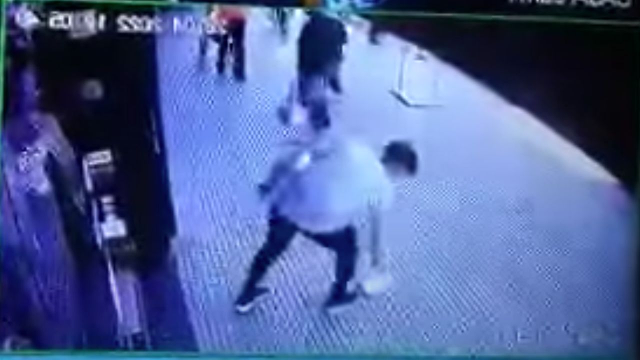 Este es el joven que devolvió 70 mil