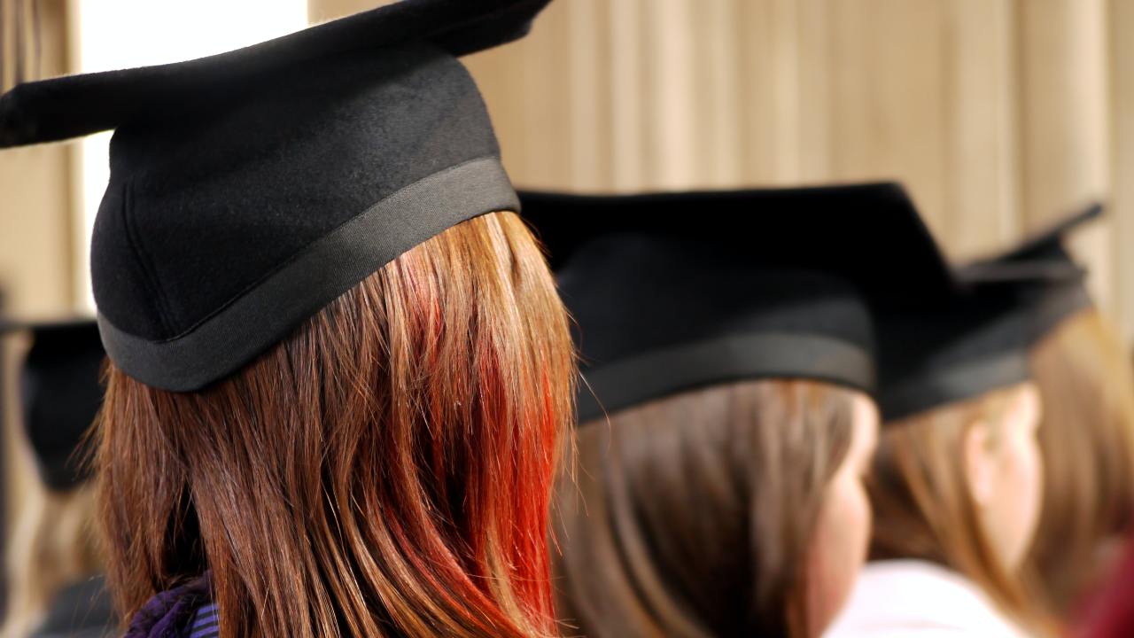 Cómo obtener la Beca de Titulación 2022 de la SEP