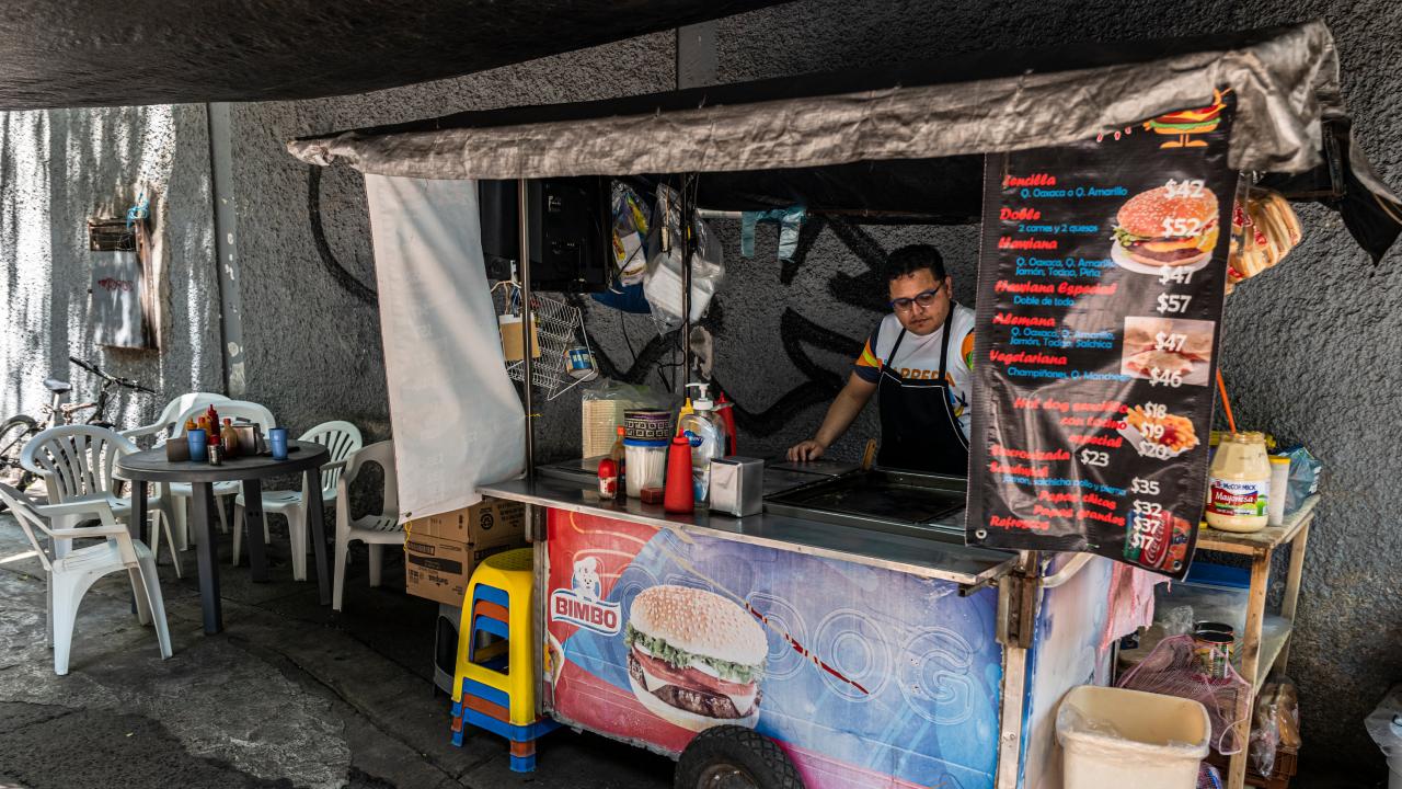 El TRABAJO INFORMAL predomina entre los mexicanos, esta es la razón