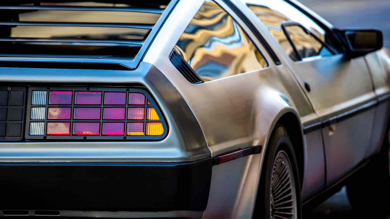 DMC producirá una nueva versión del DeLorean, el auto de “Volver al futuro”