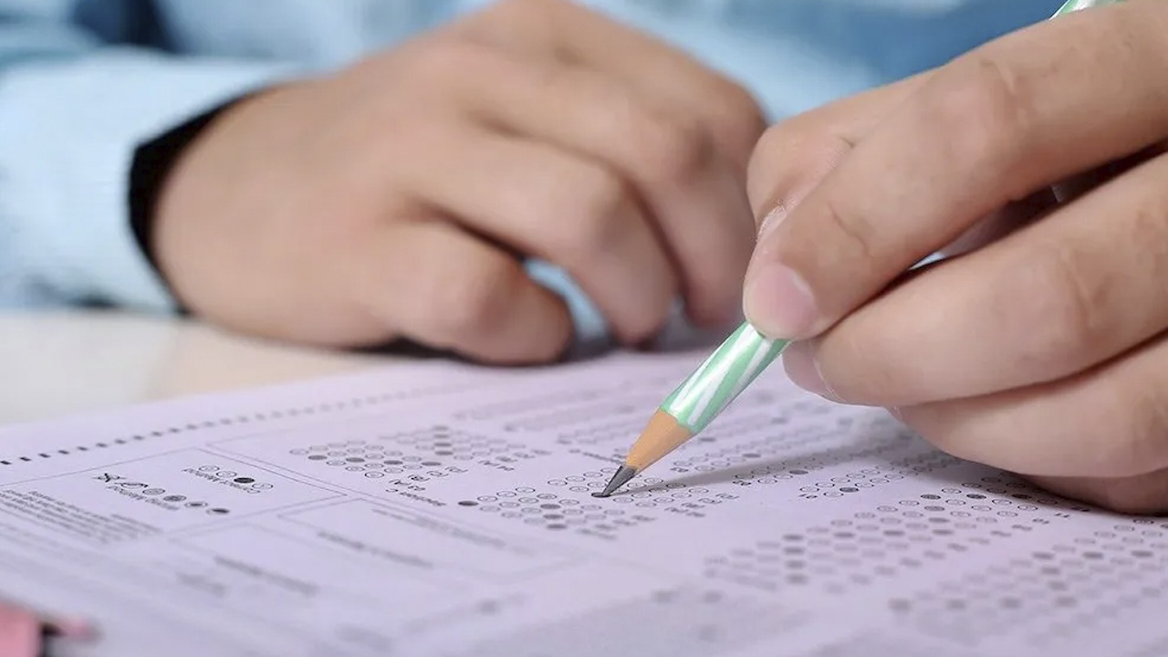 ¿CDMX analiza ELIMINAR Examen de Admisión del COMIPEMS?