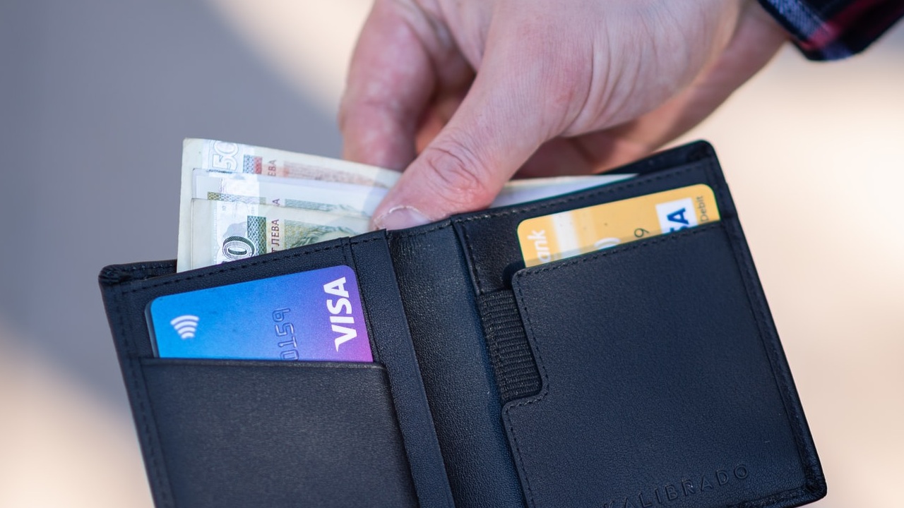 ¿Por qué no debes hacer transferencias entre tus cuentas bancarias?