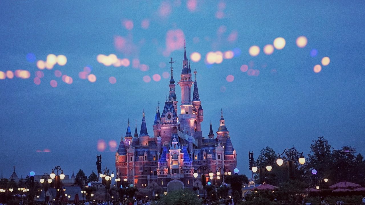 ¿Quieres trabajar en los parques de Disney? Así puedes postularte