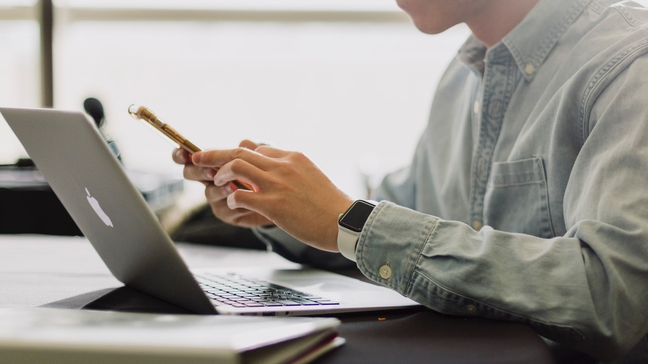 SAT: Evita errores, así debe ir tu nombre en la factura electrónica