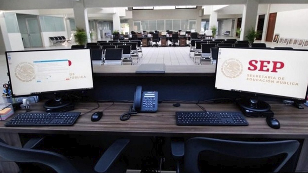 ¿Sin CHAMBA? La SEP lanza Vacantes con SUELDOS DE $33 MIL PESOS al mes