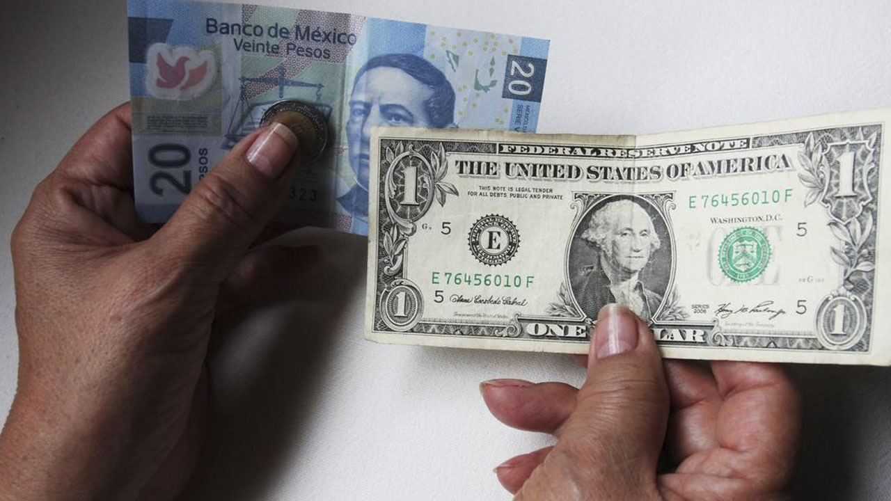 DÓLAR da pasito en cierre de COTIZACIÓN 26 de julio 2022 México