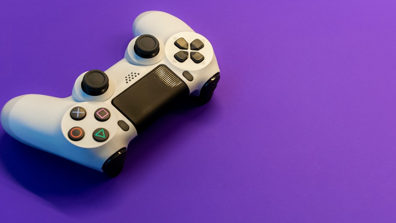 Gana dinero por jugar con PlayStation