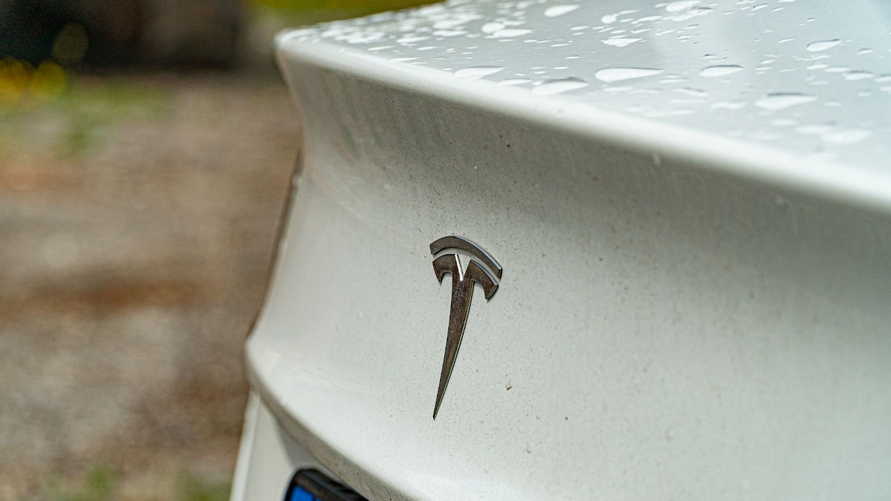 Ante la reducción del subsidio en gasolina, ¿vale la pena comprar un auto eléctrico?