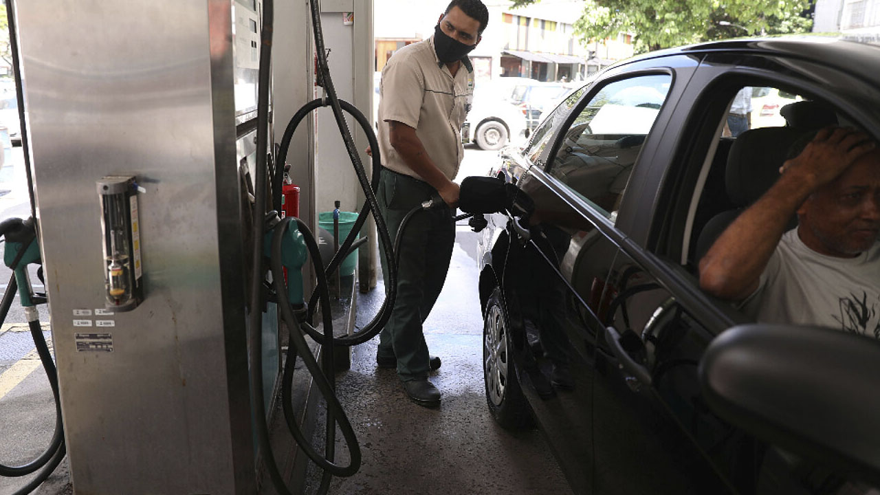 ¿Cuál es el PRECIO DE GASOLINA y diésel hoy 30 de agosto de 2022 en México?