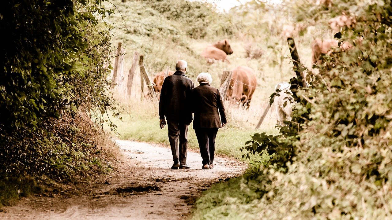 ¿Cómo INVERTIR mi dinero si estoy en la TERCERA EDAD?