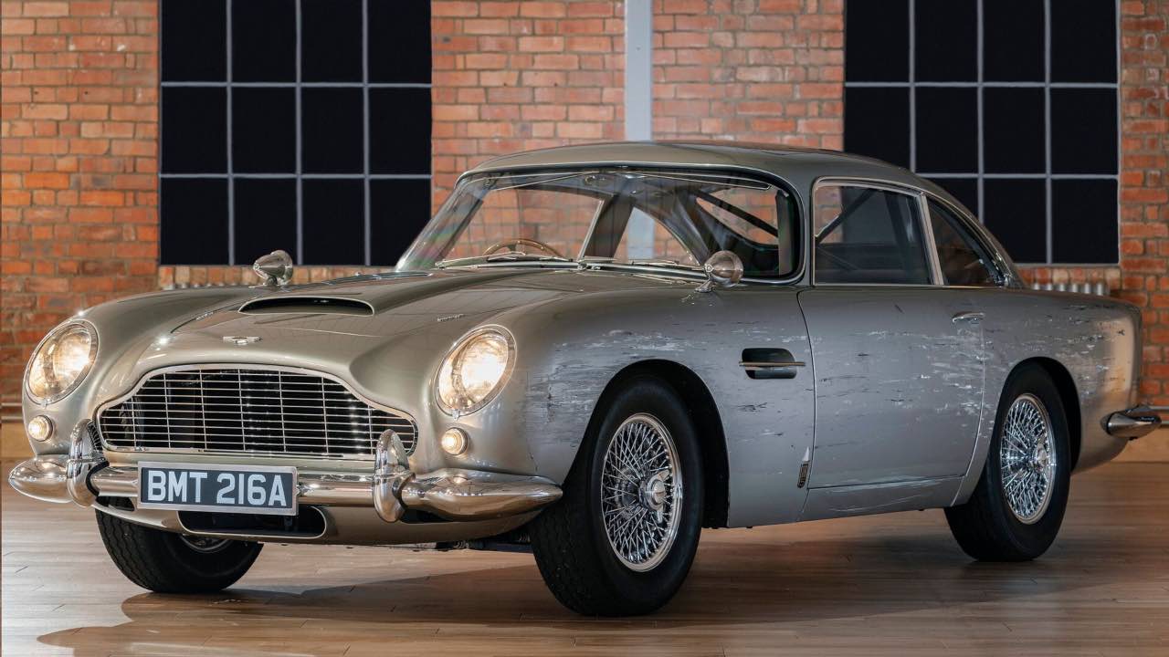 Auto de James Bond se subasta en 3 millones de dólares