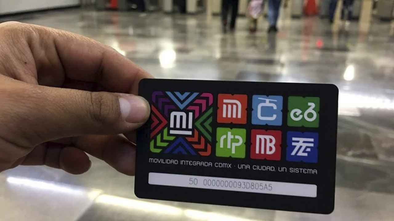 CDMX se queda sin TARJETAS del Metro: Esta es la razón de su escasez