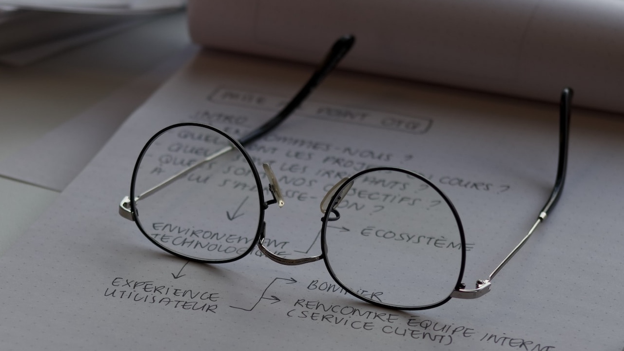 MAESTRA gana más DINERO en CHINA que en MÉXICO