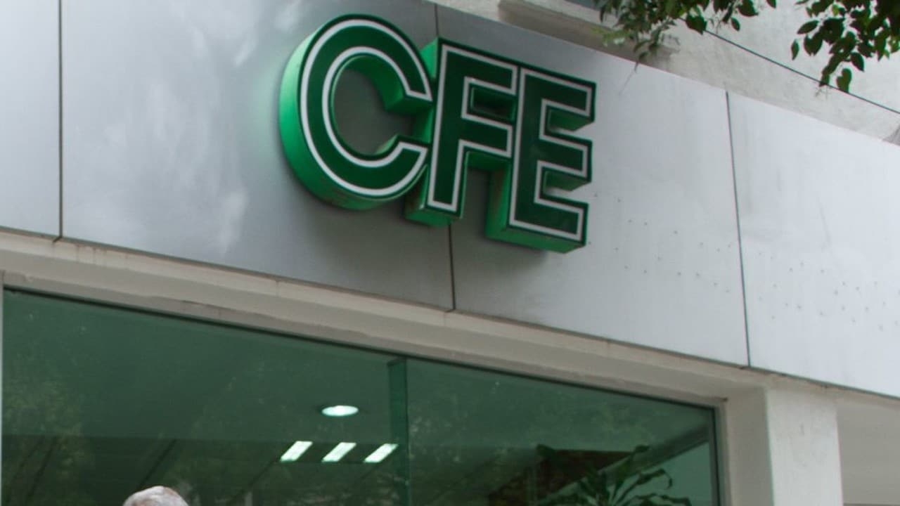 ¿Cuánto GANA un TRABAJADOR de la CFE? Entérate