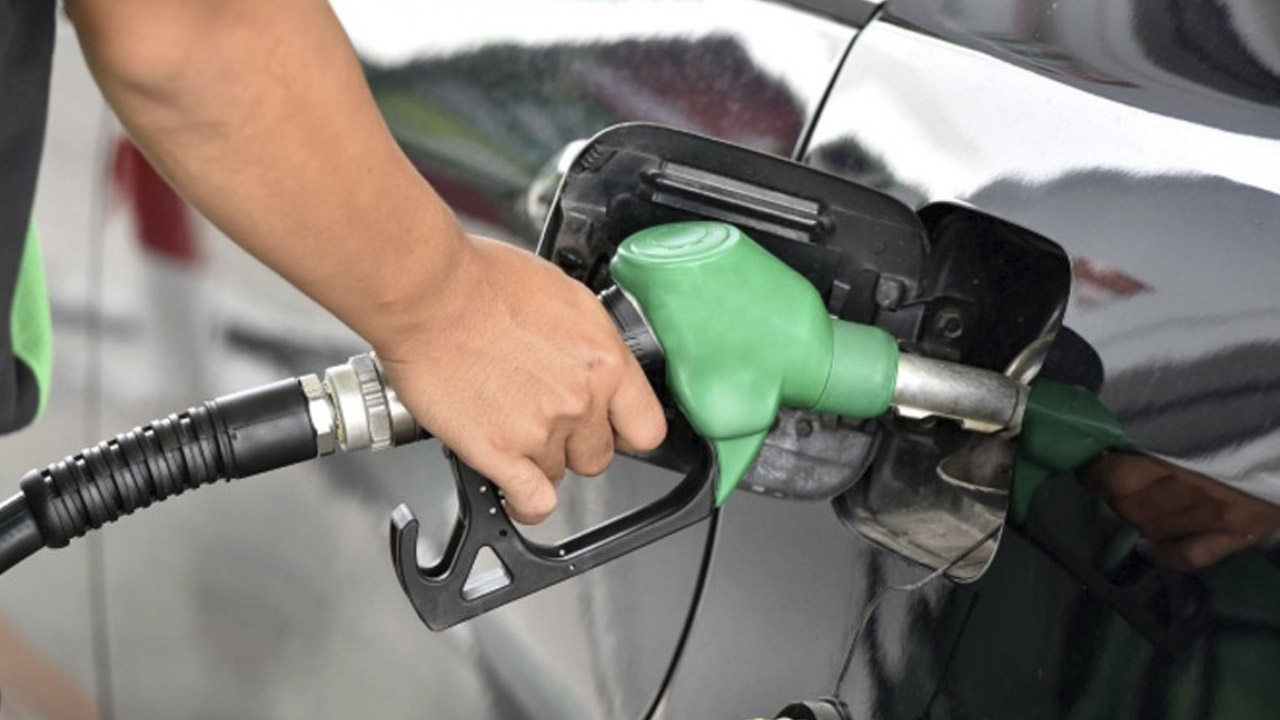 ¿Cuál es el PRECIO DE GASOLINA y diésel hoy 4 de octubre de 2022 en México?