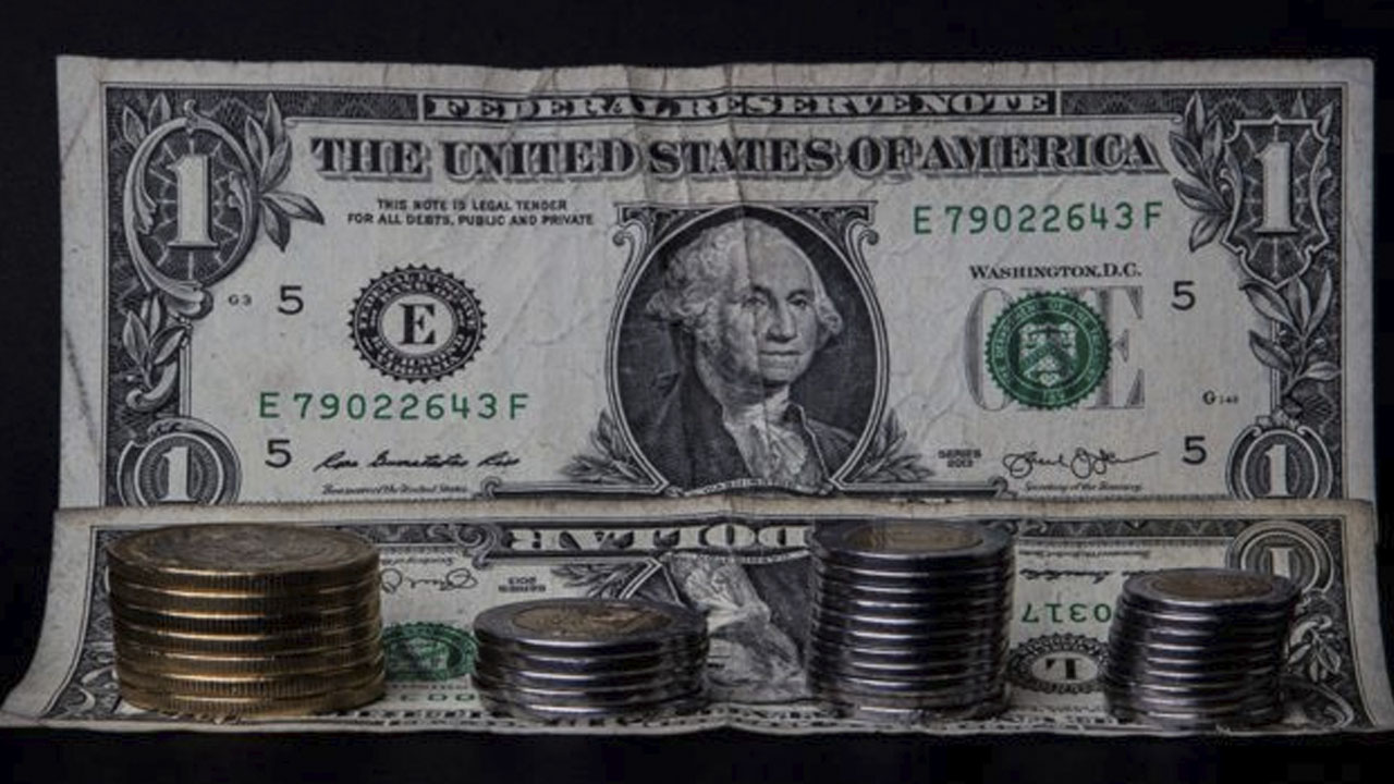 Dólar da un paso atrás en cierre de cotización hoy 17 de octubre 2022 México