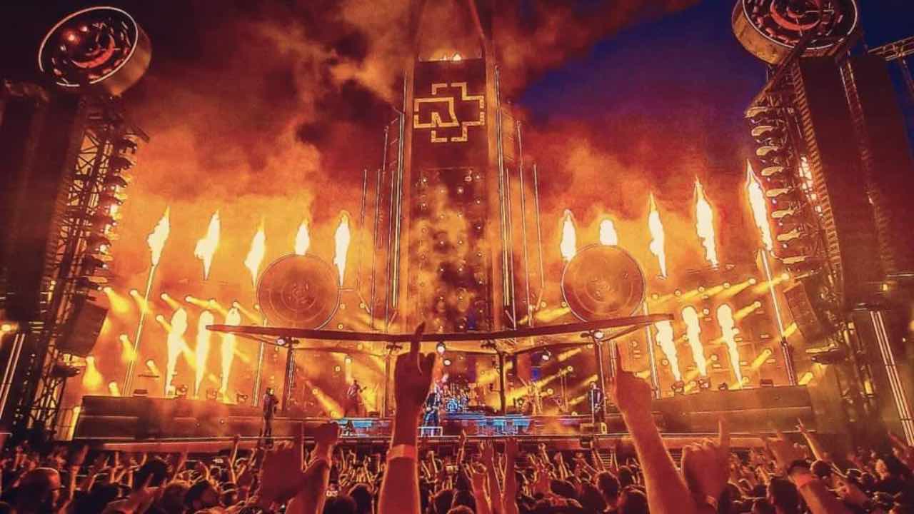 ¿Cuánto cobra Rammstein por cada concierto?