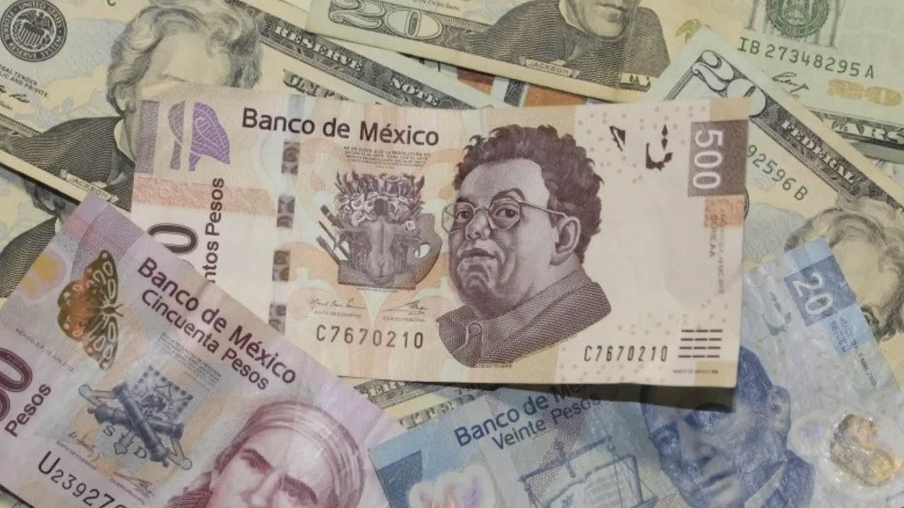 BAJÓN del DÓLAR, PIERDE ante el PESO en cierre de cotización hoy 4 de noviembre 2022 México