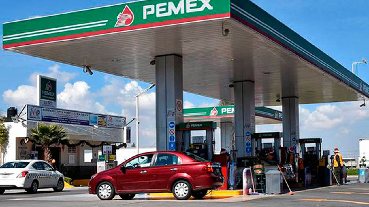 La gasolina baja de precio este día