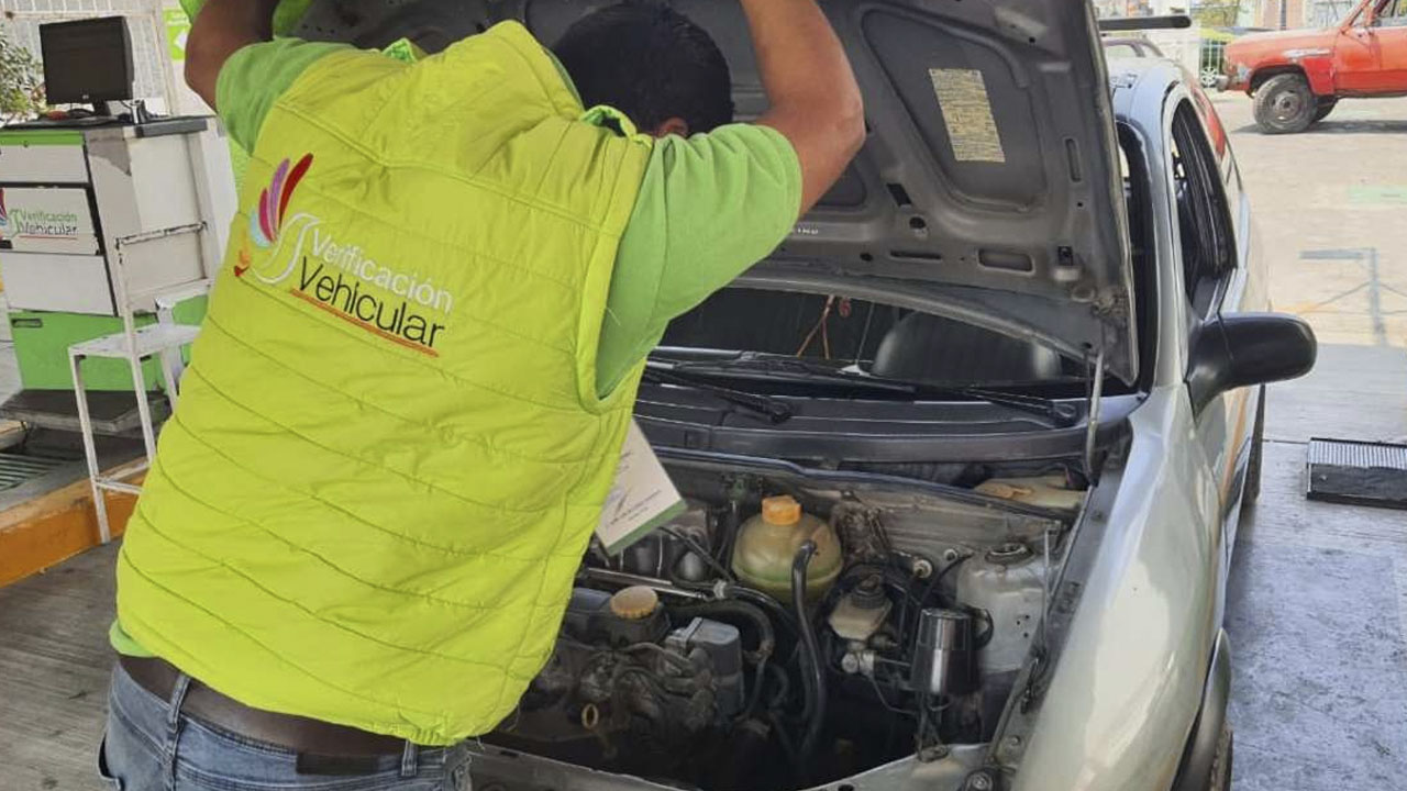 ¿Milagro de navidad? Gobierno CANCELA VERIFICACIÓN MECÁNICA en autos