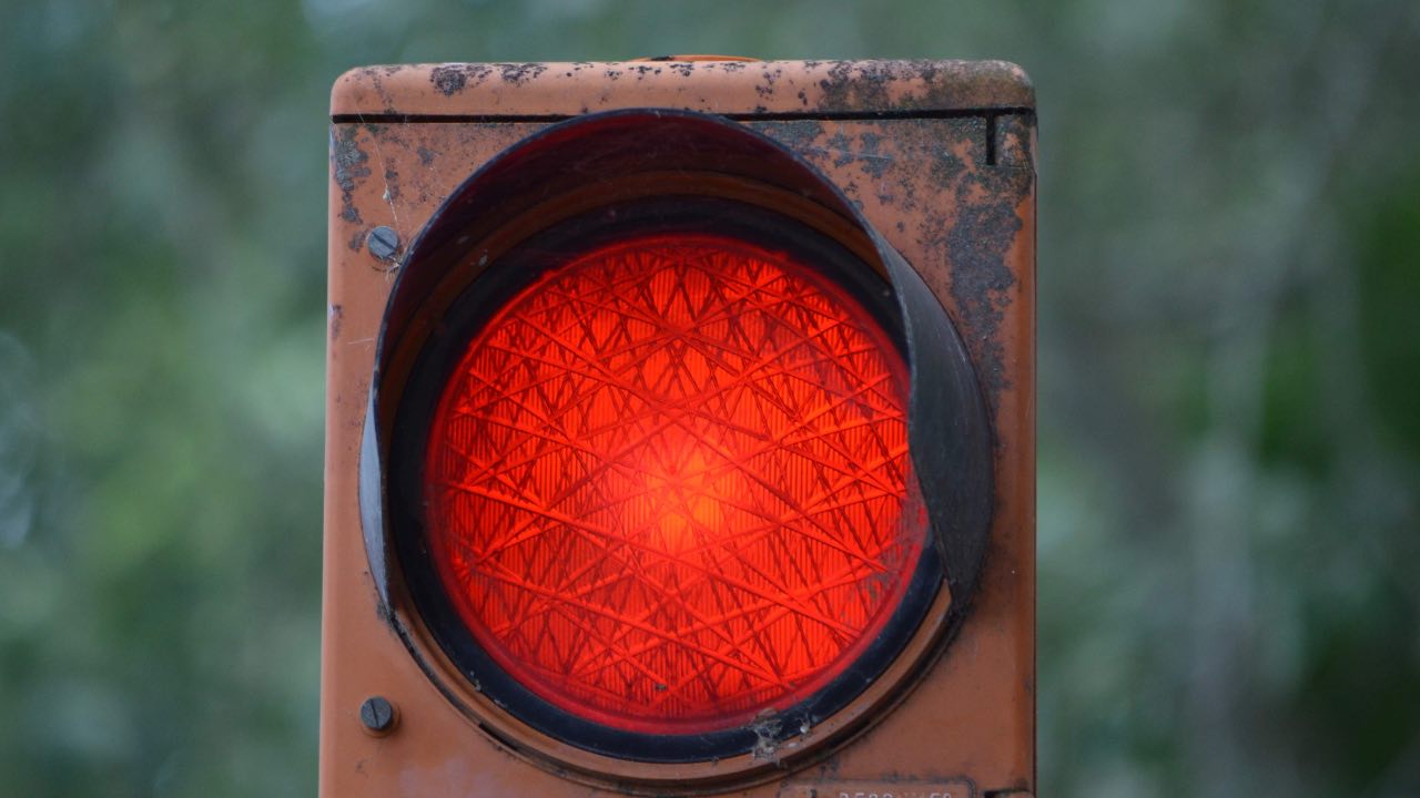 ¿De cuánto es la multa por pasarse un alto en CDMX?