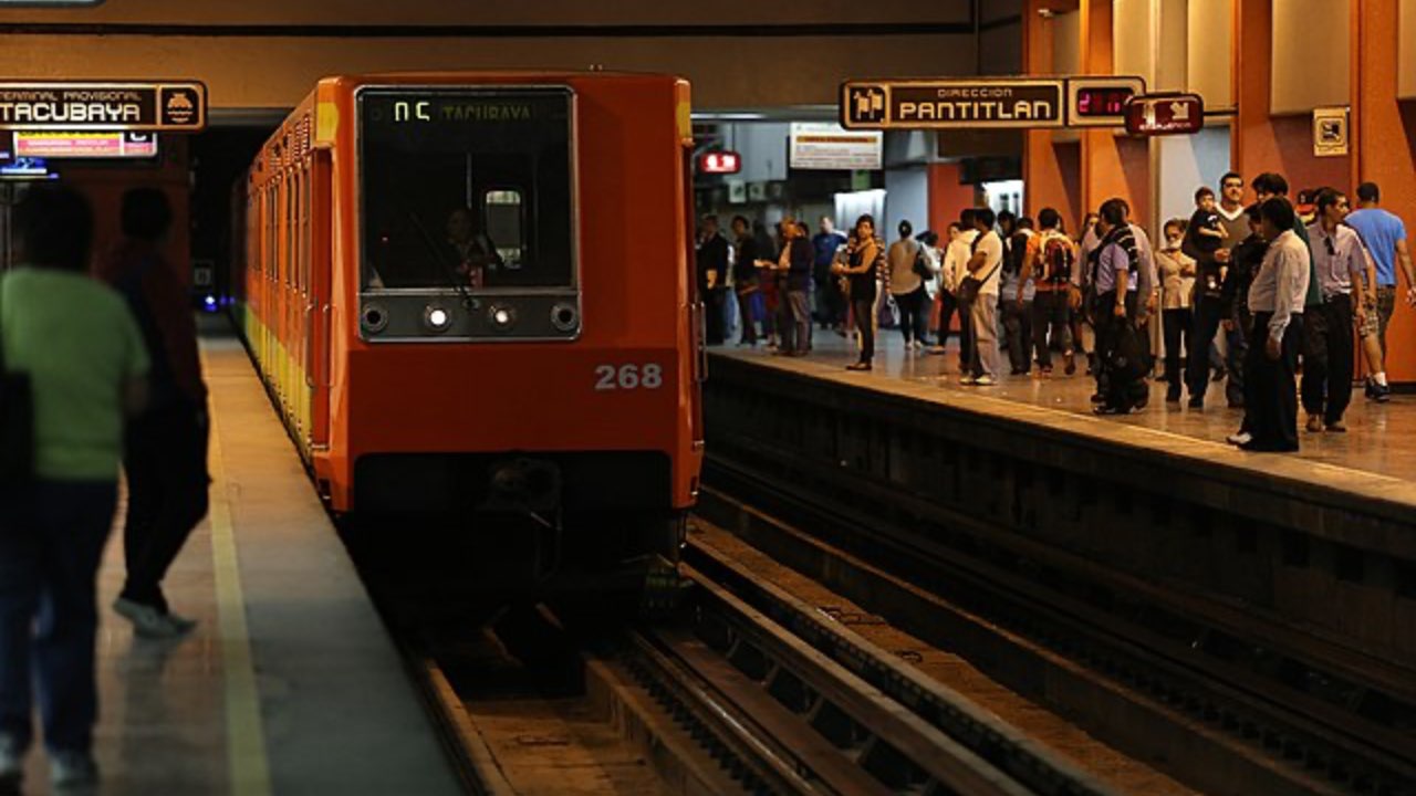 Viajar en transporte público en CDMX afecta la salud de la población: UNAM