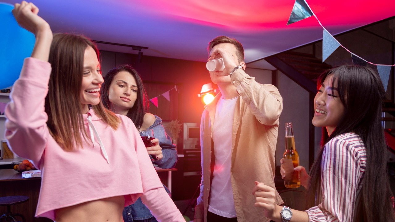 ¡BASTA de VECINOS RUIDOSOS! Hay PROPUESTA para MULTARLOS