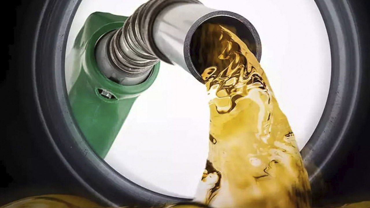 ¿Cuál es el PRECIO DE GASOLINA y diésel hoy 5 de diciembre de 2022 en México?