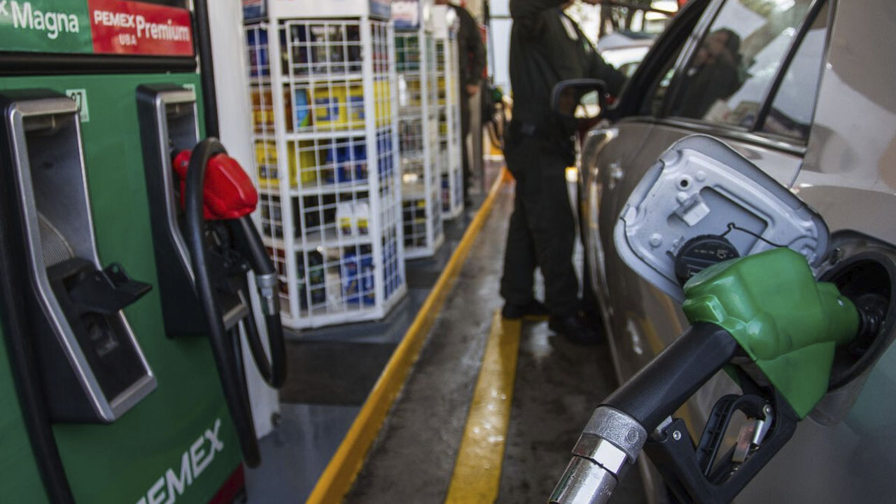 ¿Cuál es el PRECIO DE la GASOLINA y diésel hoy 13 de diciembre de 2022 en México?