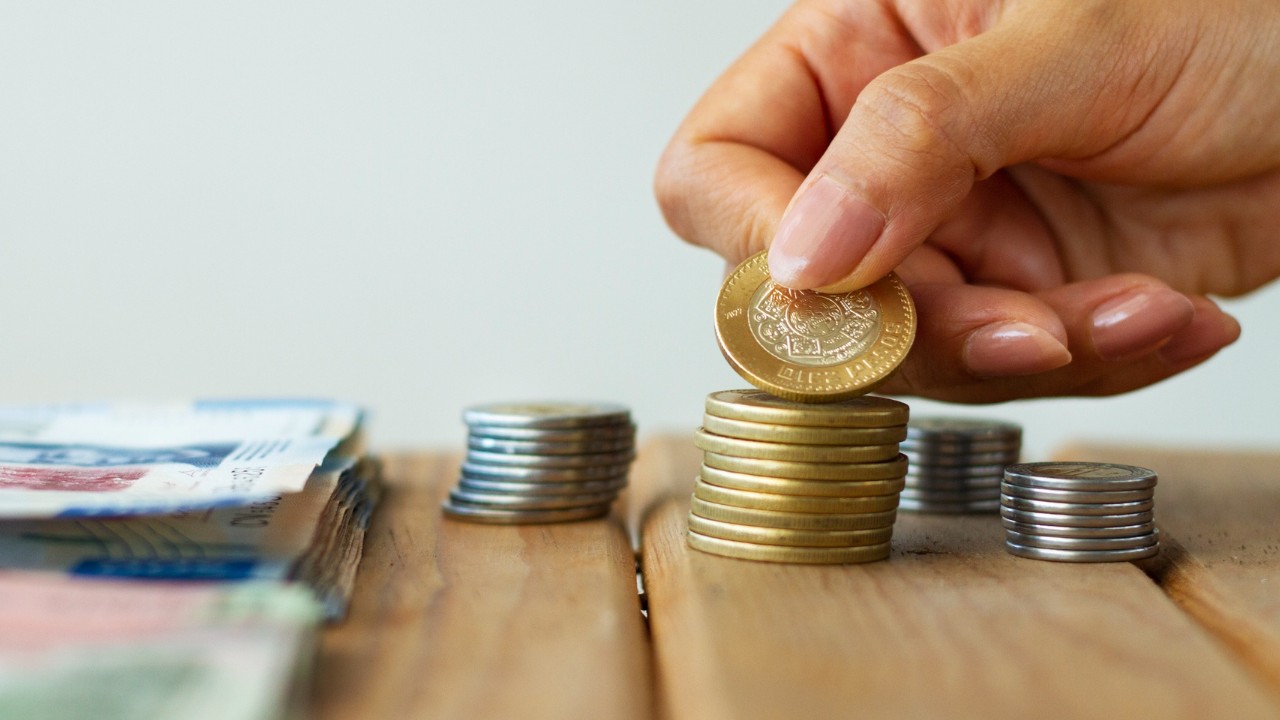 En qué es mejor invertir tu dinero: ¿Oro o Cetes?