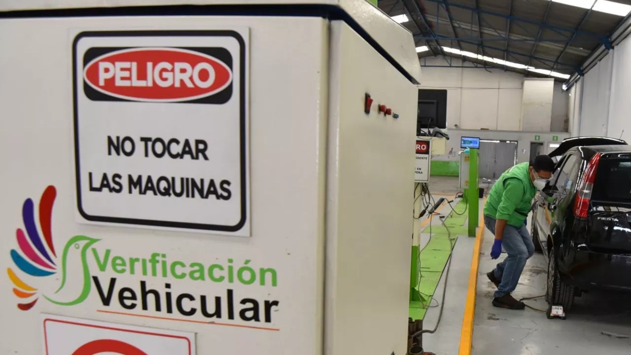 Verificación de autos en 2023