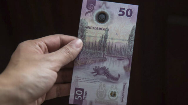 Billetes que valen miles de pesos