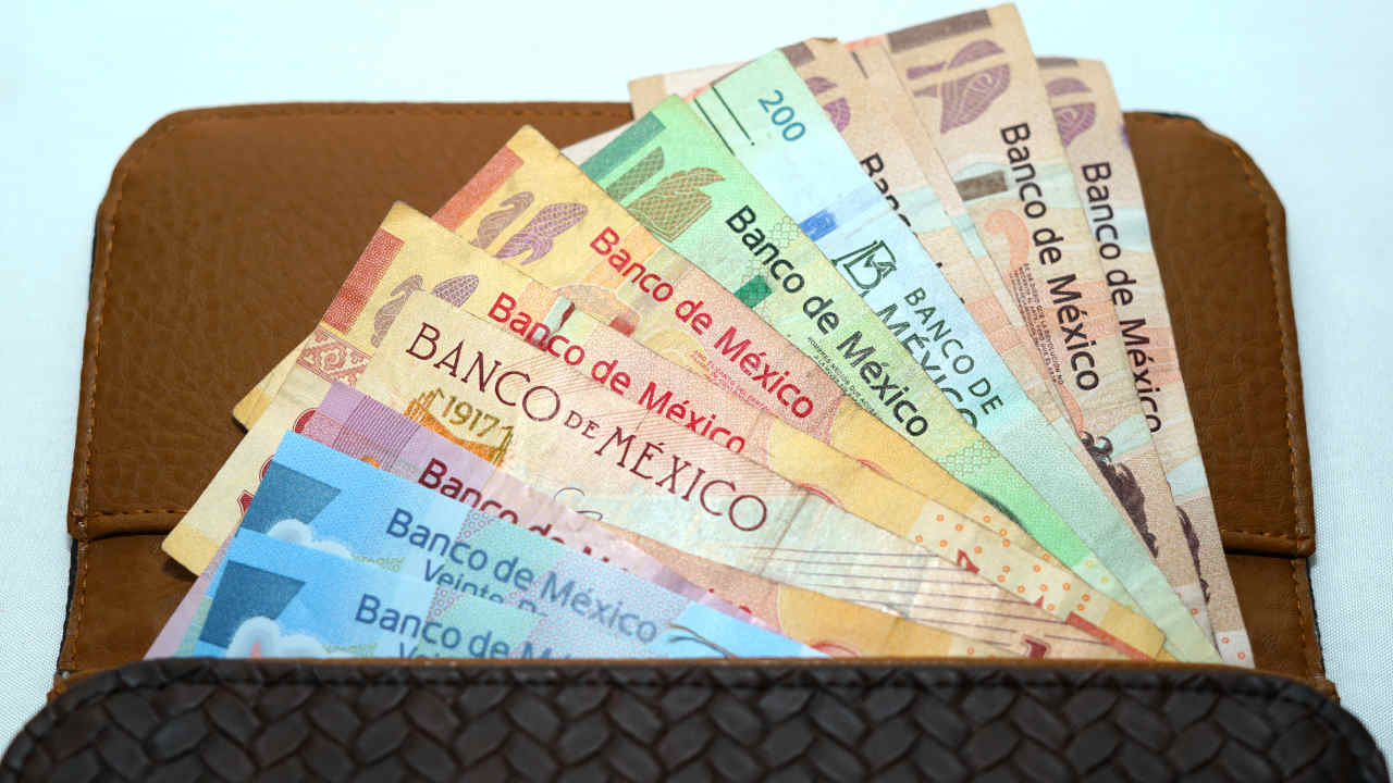 Valor de la UMA sube a 103.74 pesos diarios este 2023