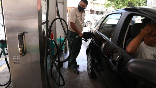 El precio de la gasolina sube de precio