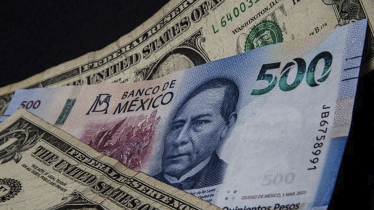 Dólar cae nuevamente en cierre de cotización hoy 17 de enero de 2023 en México