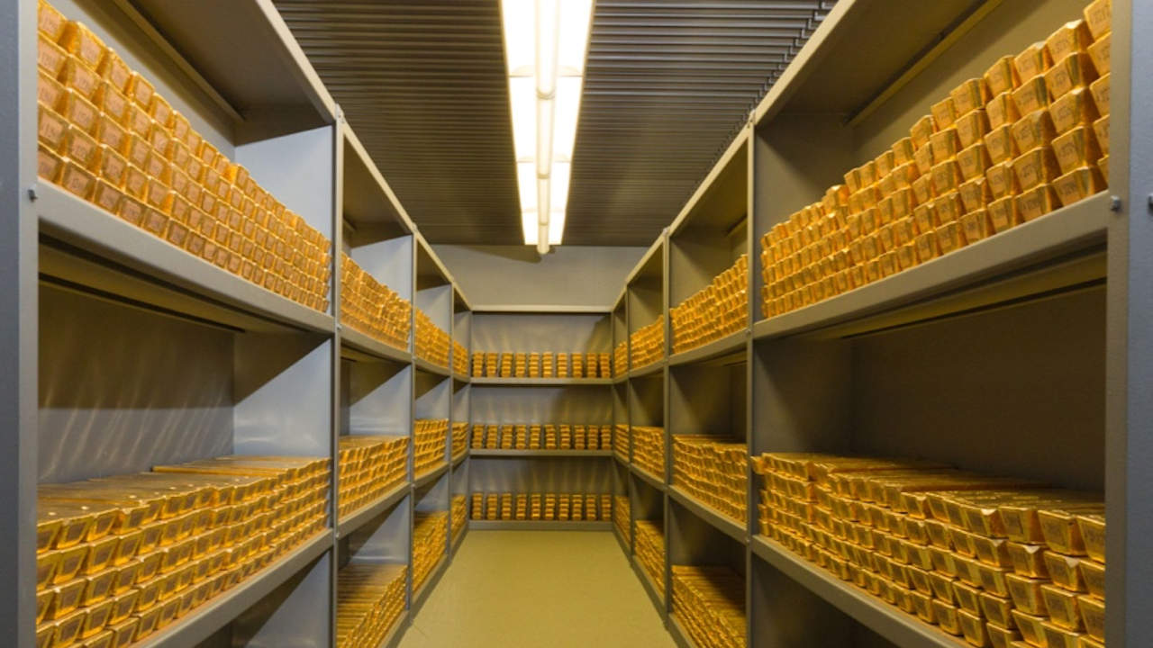 ¿Por qué los bancos centrales compraron oro en 2022?