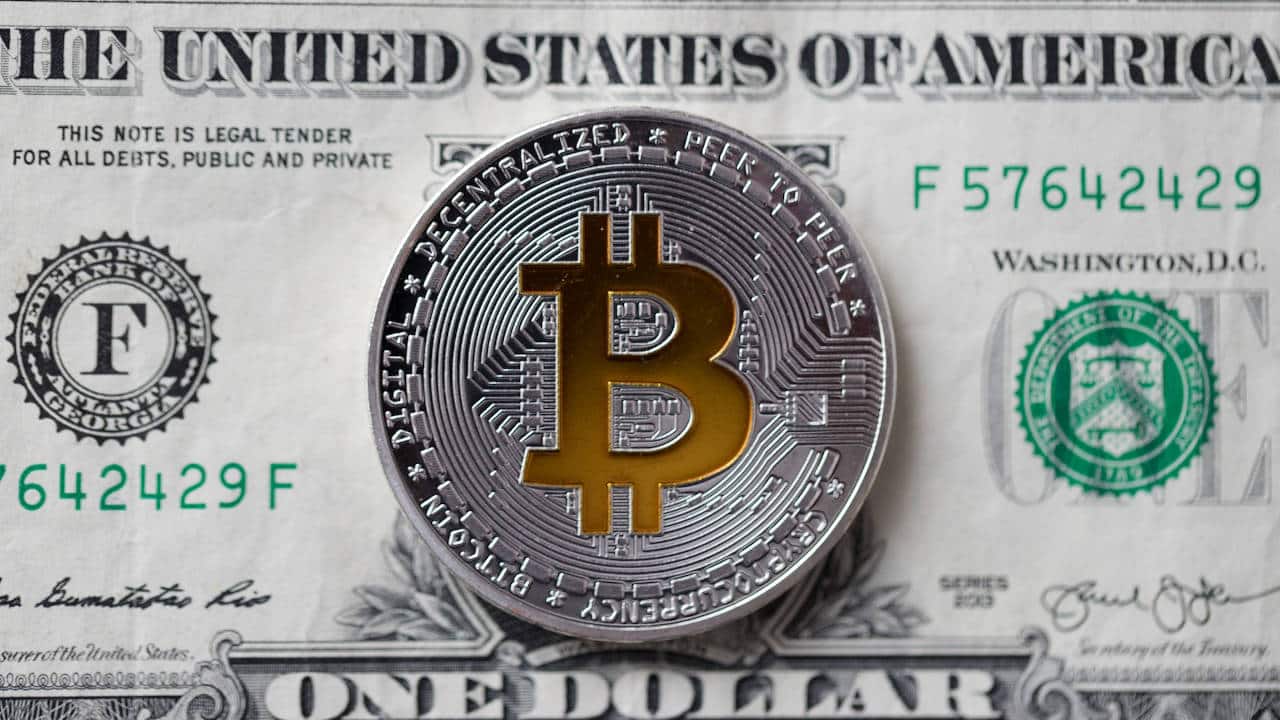 Bitcoin defiende los 23 mil dólares, a la espera de comentarios de Jerome Powell