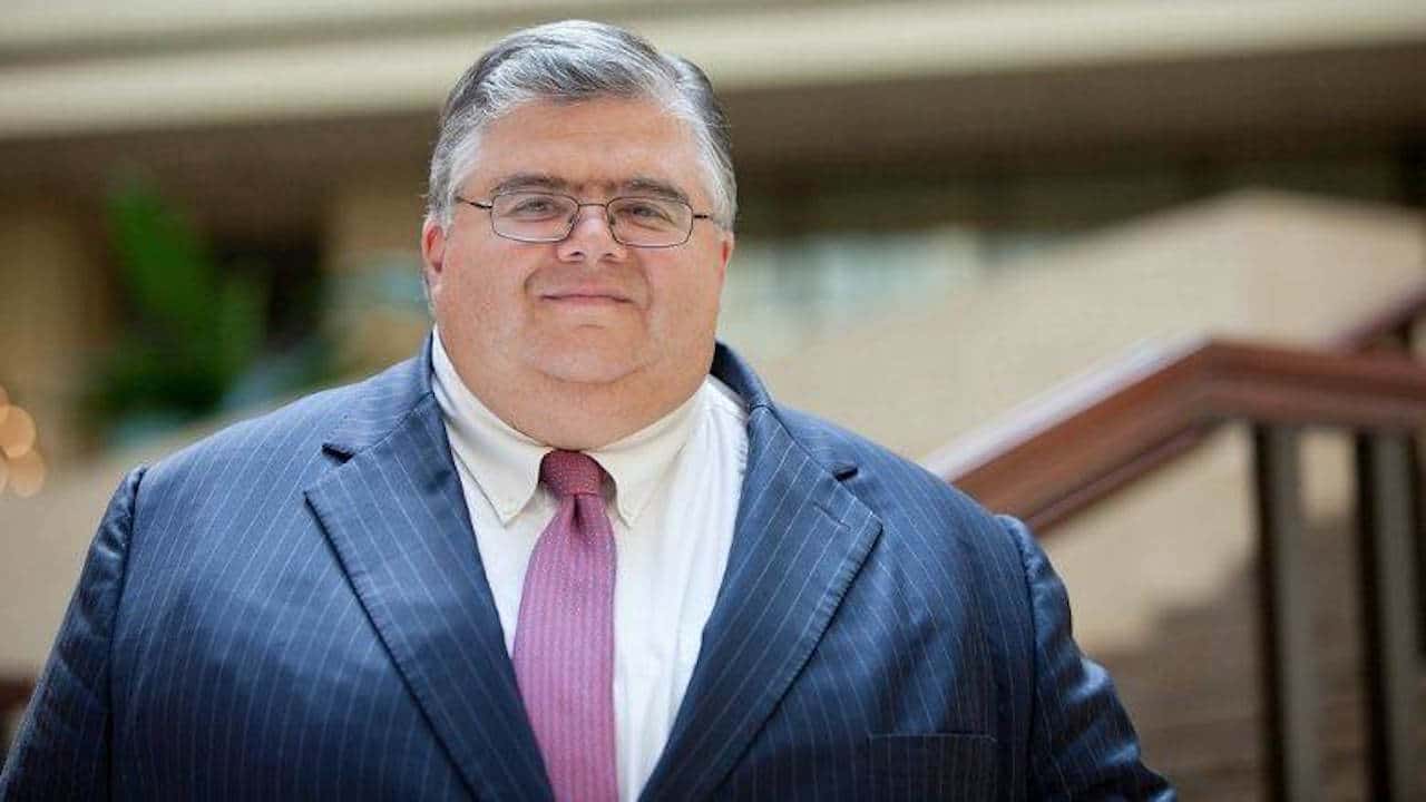 Carstens desacredita criptomonedas como medio de intercambio confiable