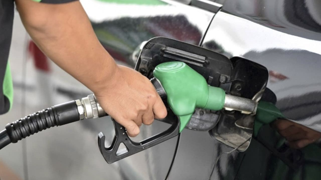 ¿Cuál es el precio de la gasolina y diésel hoy 10 de febrero de 2023 en México?