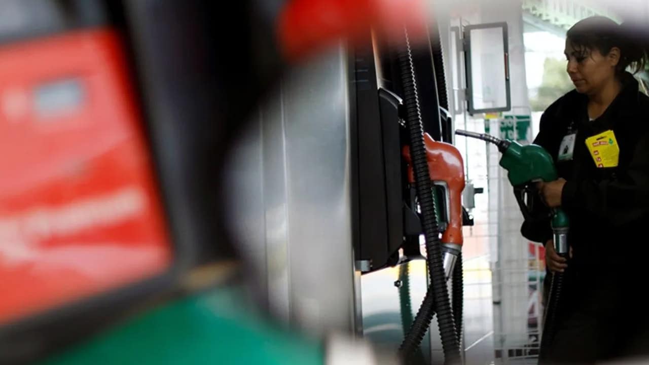 ¿Cuál es el precio de la gasolina y diésel hoy 27 de febrero de 2023 en México?