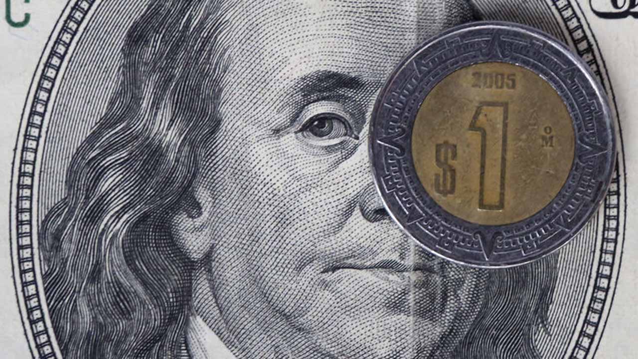 ¿Cuál es el precio del dólar al cierre de su tipo de cambio hoy 23 de febrero de 2023 en México?